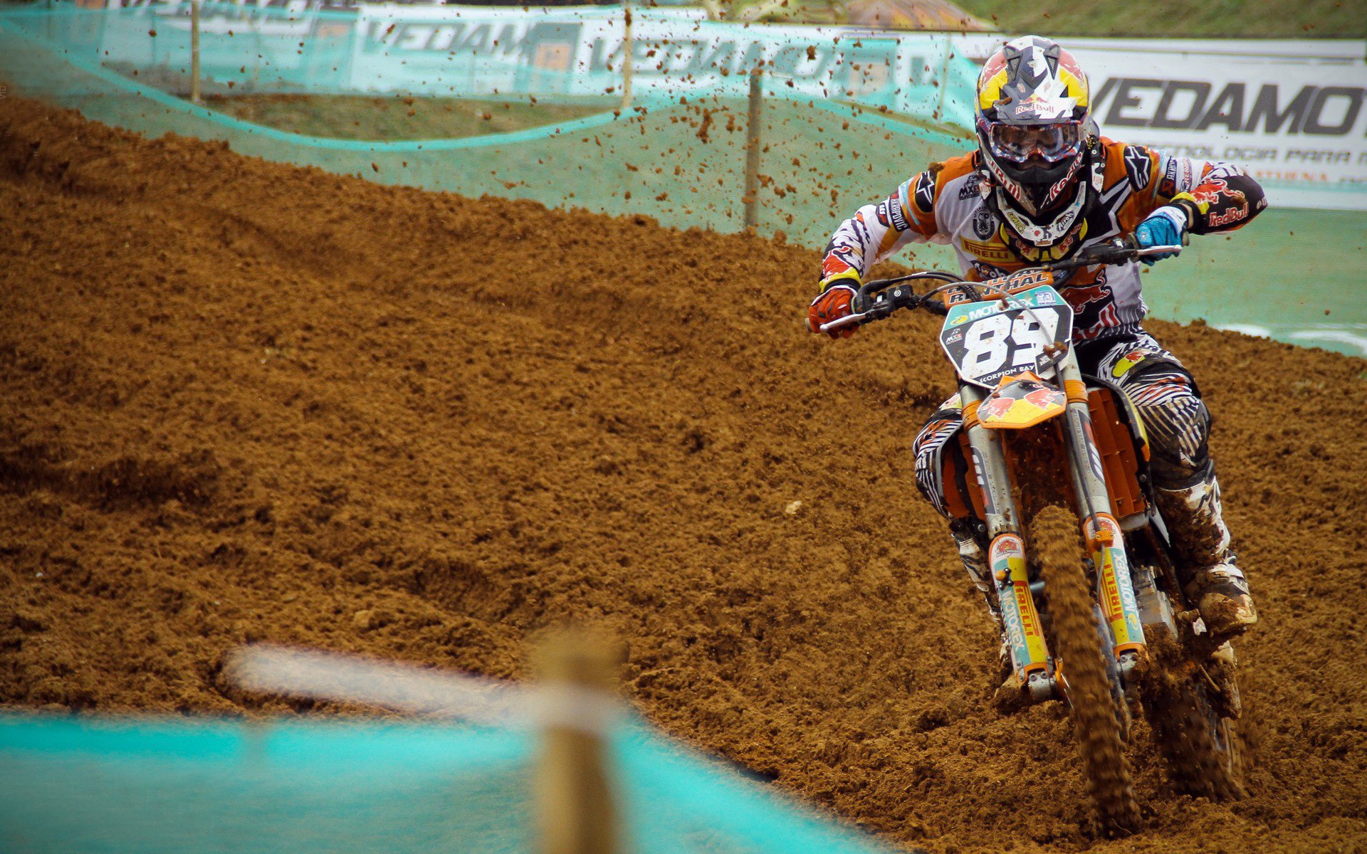 伊萨克爆发，新西兰强行终结哥伦比亚，南太平洋棋局的地缘裂变